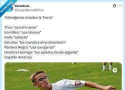 Enlace a El que pega gritos por @supermanumolina