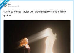 Enlace a Ah, el espejo de mis traumas, por @tomiezequiel15