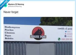 Enlace a Abuela, pon otra vez la de ‘bienvenidos a Jurásico Jamón’, por @MastersOfNaming