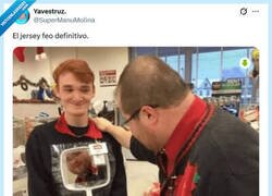 Enlace a Míralo bien por @supermanumolina