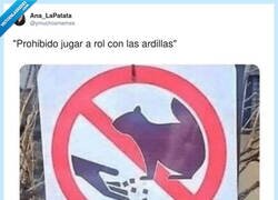 Enlace a Pobres, un pasatiempo que tenían, por @ymuchosmemes