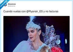 Enlace a Yo llegando con Ryanair: sin maleta, sin dignidad y con un riñón menos, por @alexsinos