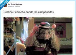 Enlace a Cuando el vestido cuesta 12 uvas y la dignidad va aparte, por @labruja_medusa