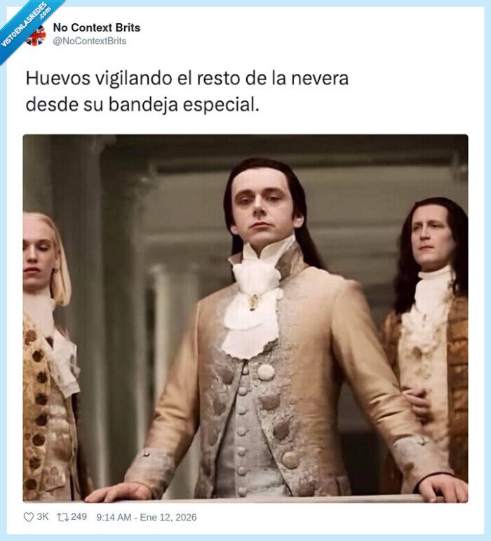 huevos,nevera,bandeja,espectadores,cena