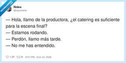 Enlace a Se pasaron con las croquetas, por @nyconene