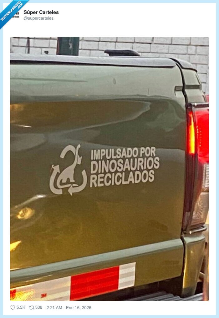 dinosaurios,reciclados,impulsado,vehiculo,publicidad
