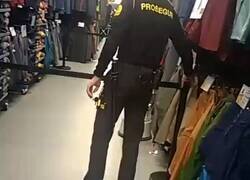 Enlace a La gente que hace esto en medio del Decathlon, ¿qué tiene en la cabeza?