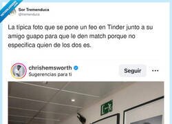 Enlace a Yo en Tinder: foto con mi colega guapo y luego en la bio: “soy el bajito”, por @tremenduca