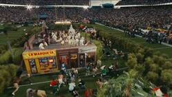 Enlace a Donald Trump no está muy contento con el show del intermedio de la superbowl con BadaBunny