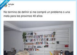 Enlace a Yo, comprando un mueble enorme para guardar cuatro libros y veinte decisiones cuestionables