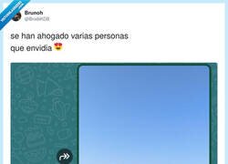 Enlace a Creo que Manoli no ha leído, solo ha visto la foto, por @BrodiiKDB