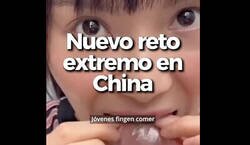 Enlace a Espero que esta m*erda no llegue aquí: fingen comer con plástico para no engordar