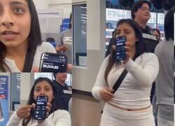 Enlace a Una mujer sacó la app del banco para presumir de dinero después de que la llamaran 