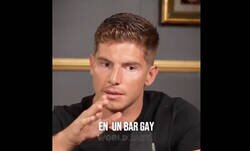 Enlace a A veces no sabes si este tío es tonto o se lo hace