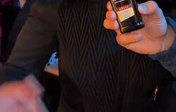 Enlace a Preguntan a los tontoloshuevos de varios influencers si piden bizum cuando les deben pasta