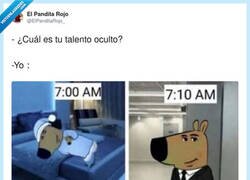 Enlace a Convertir 10 minutos en una vida entera de decisiones equivocadas, por @ElPanditaRojo_