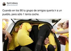 Enlace a Y no pasaba nada, por @SantiLiebanaR