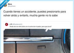 Enlace a La gente descubriendo el botón de “deshacer” justo después de liarla, por @wydmara