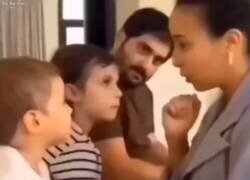 Enlace a Como si ella misma fuese a aplicar algo de lo que está diciendo, por @anonimo_jones