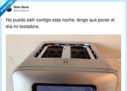 Enlace a Me he comprado una tostadora y ahora tengo que pedirle cita previa para tostar pan, por @briandstone