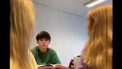 Enlace a Truco: Cuando varias chicas se giran para ver al mismo chico, él mira a los ojos a la que le gusta