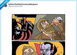 Enlace a Al final el vampiro era yo, pero con resaca, por @BocataJamonEHM