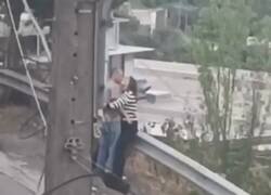 Enlace a Cuando dices “no pasa nada” y ya estás colgando de la situación, por @En_jupiter_