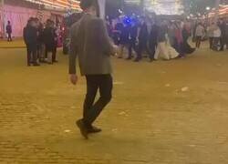 Enlace a Seguro que en casa del chaval están muy orgullosos por el título de primera cogorza seria de la Feria, por @TitoPadronso