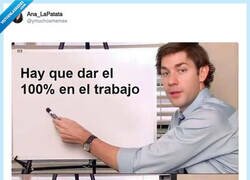 Enlace a Dar el 100% en el curro, pero en cómodos plazos semanales, por @ymuchosmemes