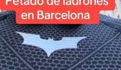 Enlace a Un joven relata como no puede pasear tranquilo por Barcelona
