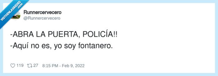 polic&iacute;a,fontanero,puerta,confusi&oacute;n,aver&iacute;a
