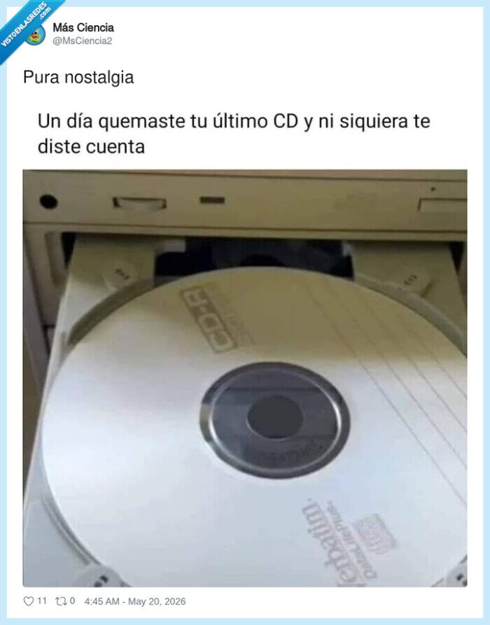 nostalgia,cd,grabadora,tecnolog&iacute;a,recuerdos