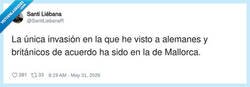 Enlace a Vienen en Ryanair y se pelean solo por la sombrilla, por @SantiLiebanaR