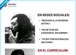 Enlace a La dualidad del estudiante español resumida en dos fotos, por @Memakker