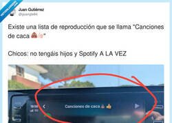 Enlace a La lista de reproducción más comprometida de Spotify, por @guangle84