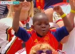 Enlace a ¡Ya es vierneeeeees! por @nocontextfooty