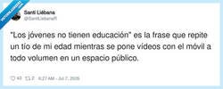 Enlace a Mientras se mete un vídeo de TikTok por los oídos a volumen de concierto, por @SantiLiebanaR