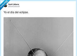 Enlace a Preparándome para el eclipse, por @SantiLiebanaR