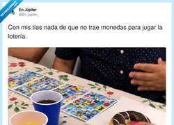 Enlace a Con mis tías, el bingo va con datáfono: o pagas… o no cantas línea, por @En_jupiter_