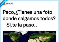 Enlace a Demasiada gente en la foto, por @meracho67