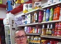 Enlace a Isa, págale, ahora en vez del cobrador del frac se hacen videos, por @Nefertitibarni2
