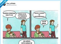 Enlace a Papá descubre que la tele 4K solo vale para que los niños jueguen al Wii Sports, por @ymuchosmemes