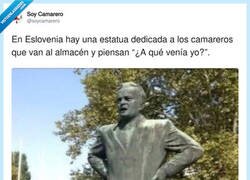 Enlace a Por fin un monumento que representa a la humanidad entera, por @soycamarero
