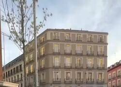 Enlace a El billete era del chaval, el vídeo es del chaval, pero la señora no se rinde, por @keniafcb
