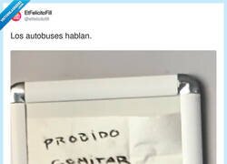 Enlace a Vomitar está prohibido, pero la carita sonriente del conductor da más miedo que el mareo, por @etfelicitofill