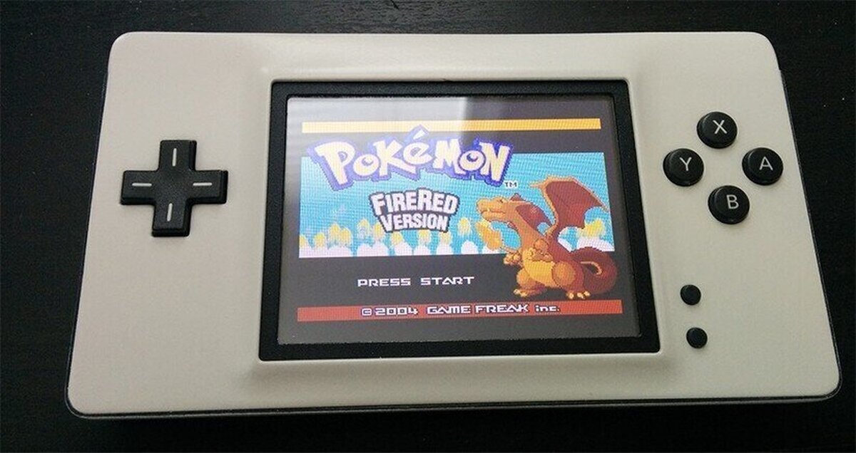 La sucesora no oficial de Game Boy Micro da la sopresa, así es Game Boy Macro