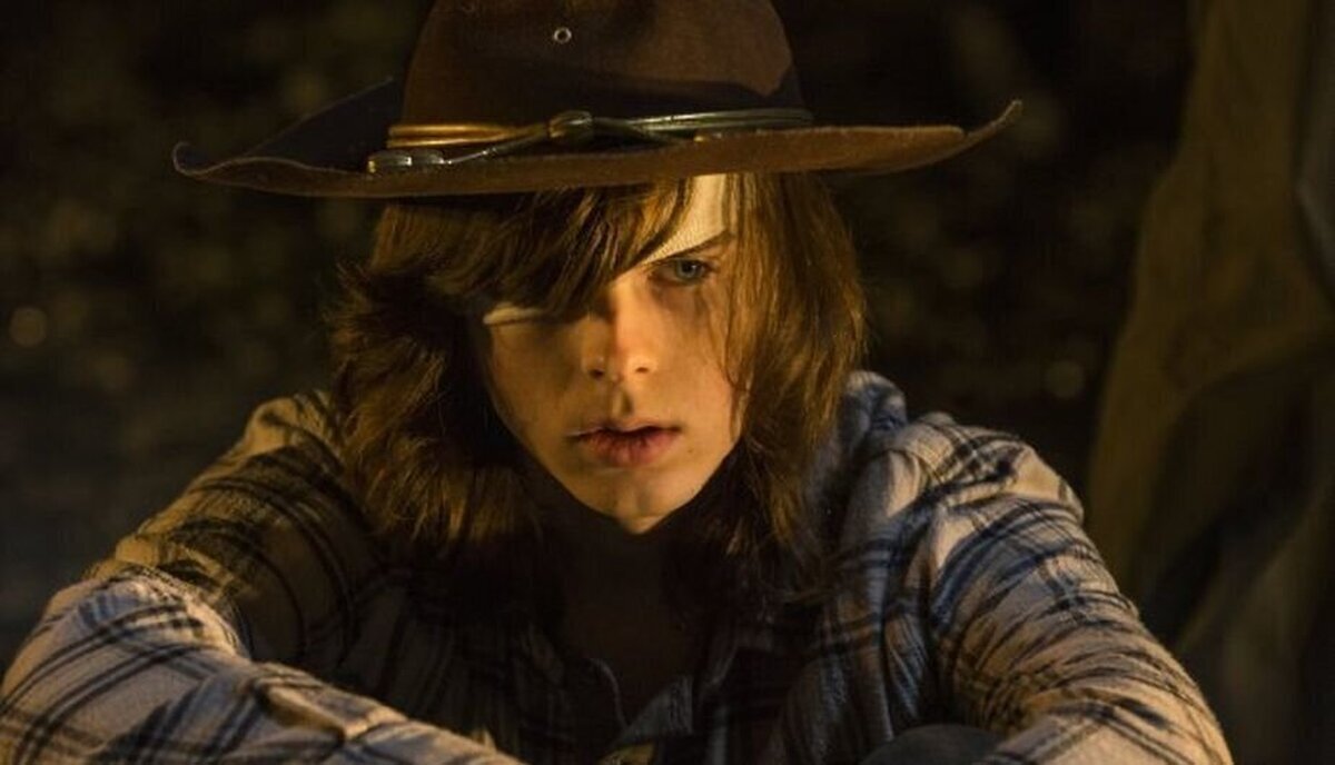 Chandler Riggs reconoce que nunca se preocupó de parecer ser tuerto