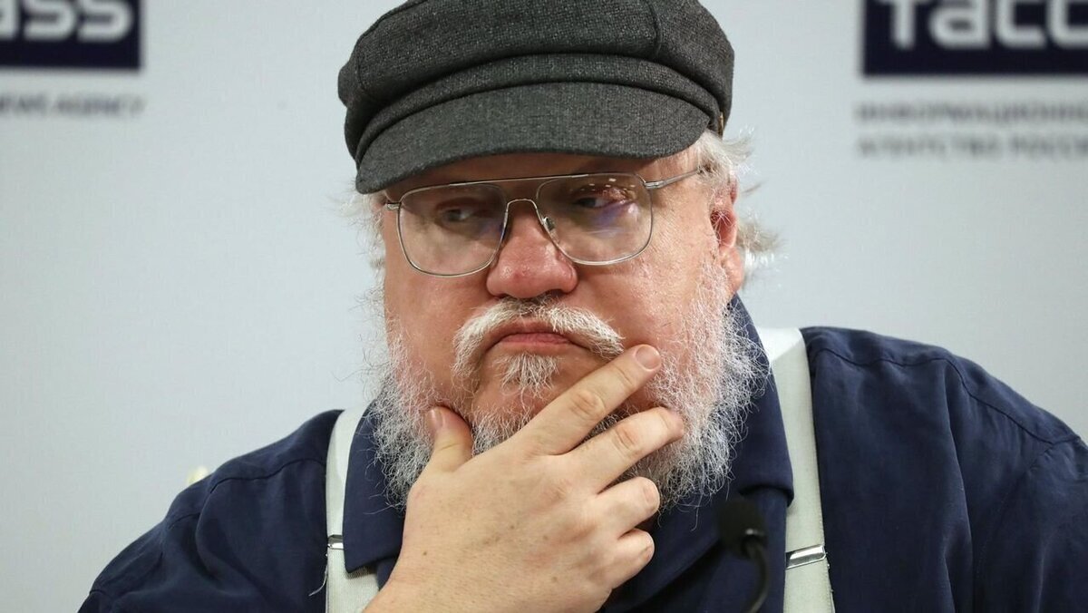 George R.R. Martin recomendaría a Daenerys leer su libro Sangre y Fuego por este motivo
