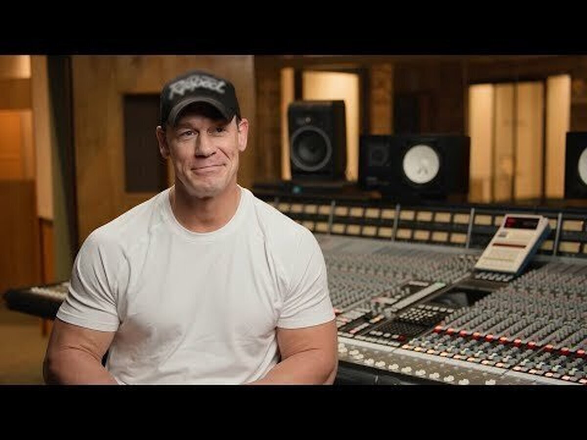 El nuevo tráiler de Mortal Kombat 1 incluye al actor John Cena hablando del personaje de El Pacificador de DC como el luchador invitado más reciente