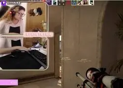 Admiraci&oacute;n m&aacute;xima por esta chica que juega con una sola mano